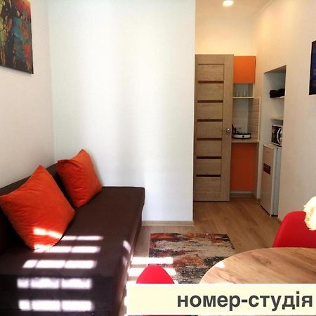 Світло Цілодобово Apartments In The City Center Lviv Exterior photo